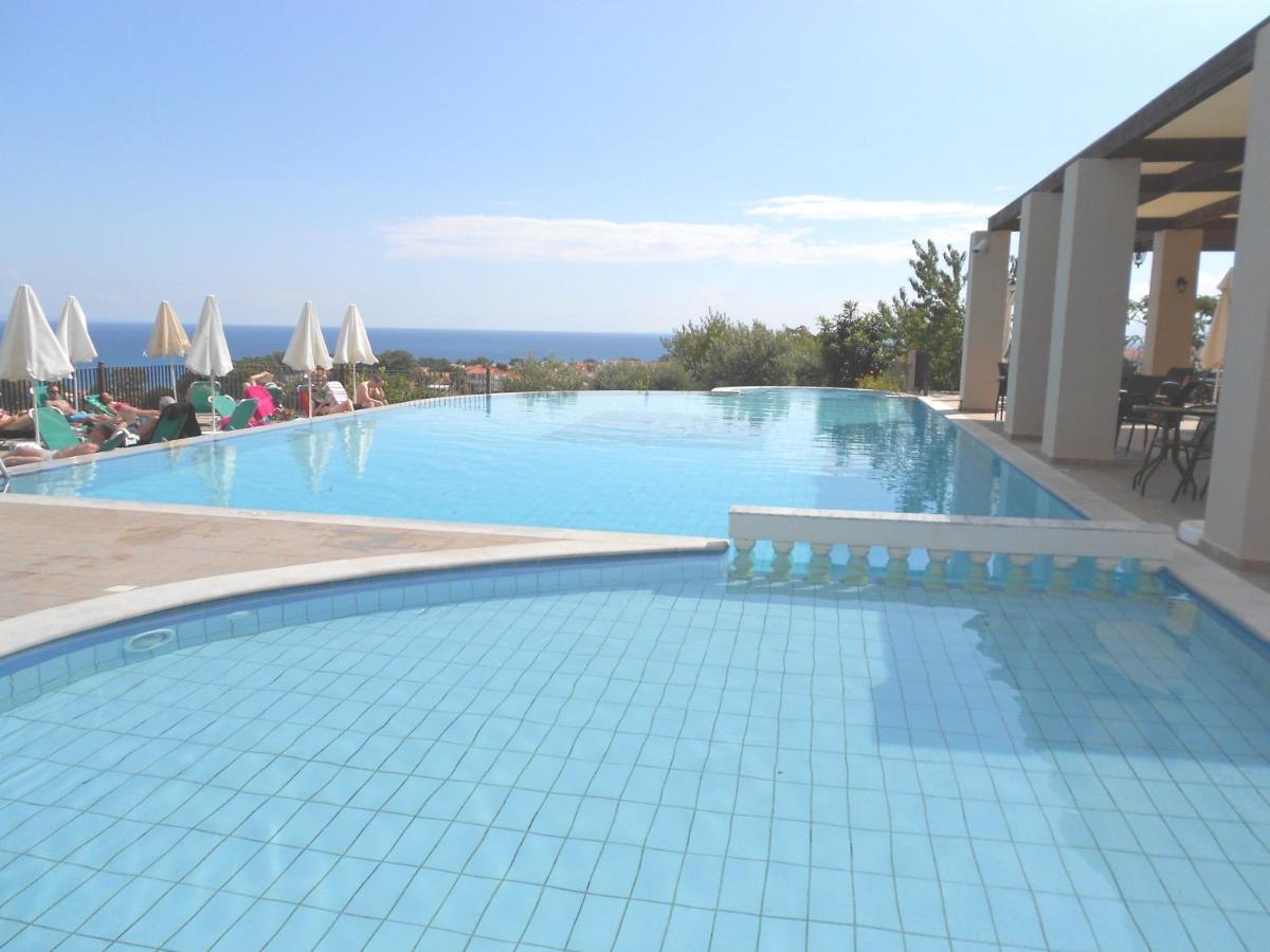 Livadaki Village Hotel Skala  Kültér fotó