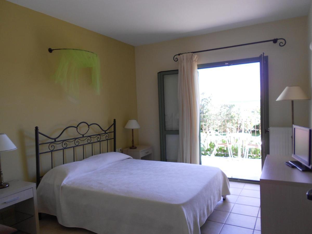 Livadaki Village Hotel Skala  Kültér fotó